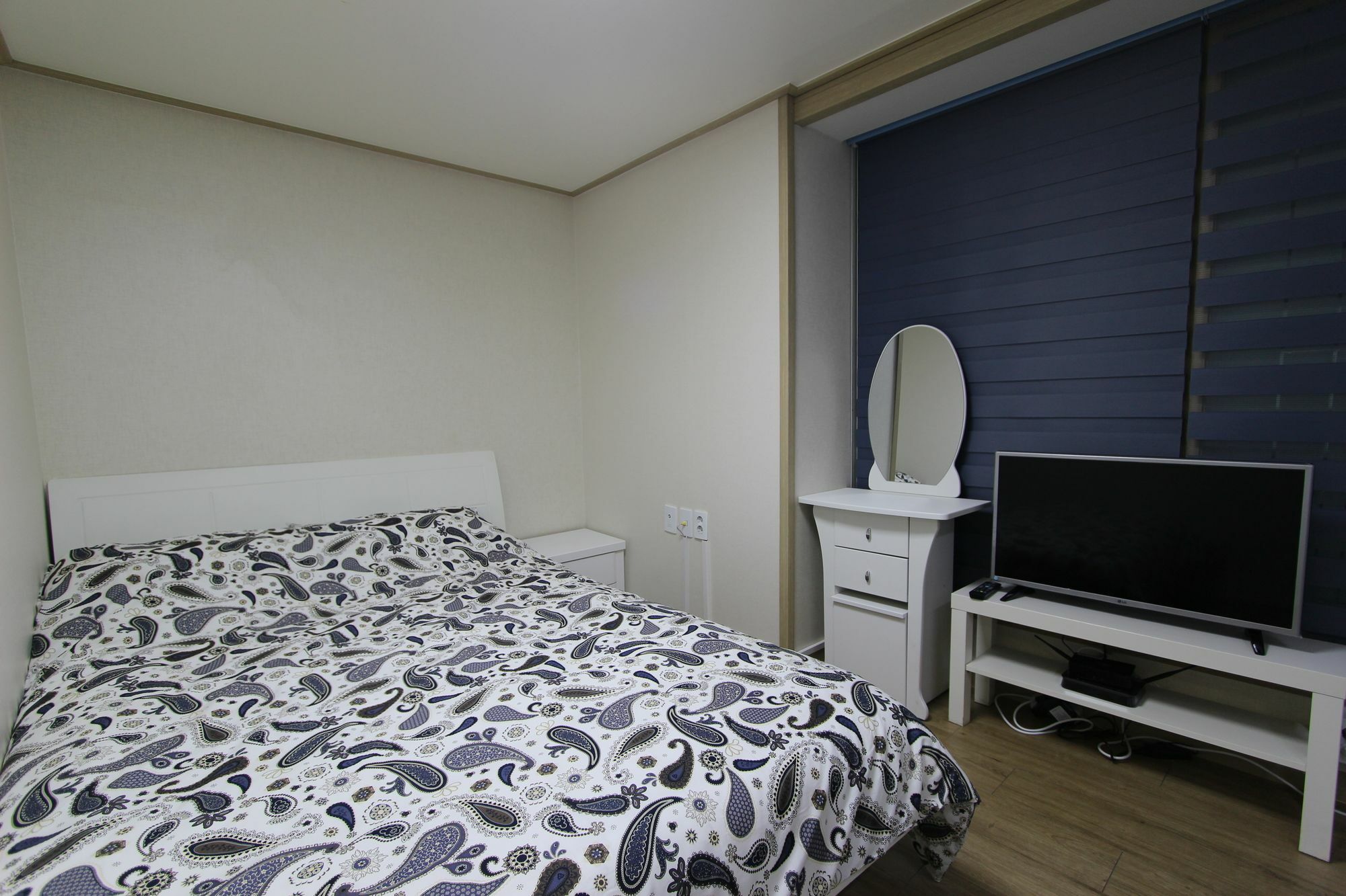 Bunk Guesthouse Hongdae2 Сеул Экстерьер фото