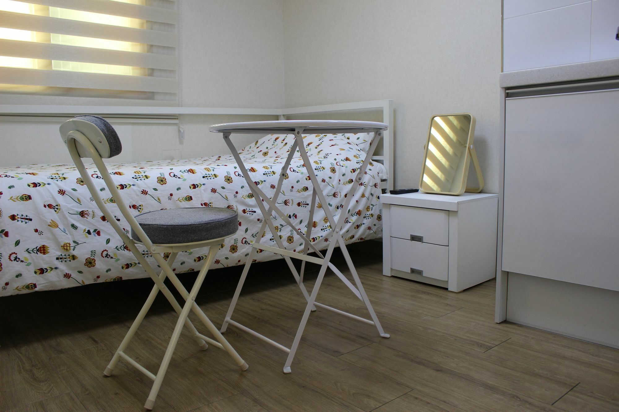 Bunk Guesthouse Hongdae2 Сеул Экстерьер фото